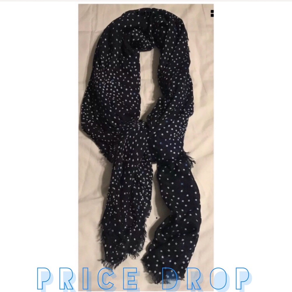 🌺SALE 🌺Juicy Couture Scarf Stars & Embellishment